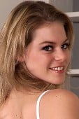 Amber 46 years old, from United States Amber 46 years old, from United States