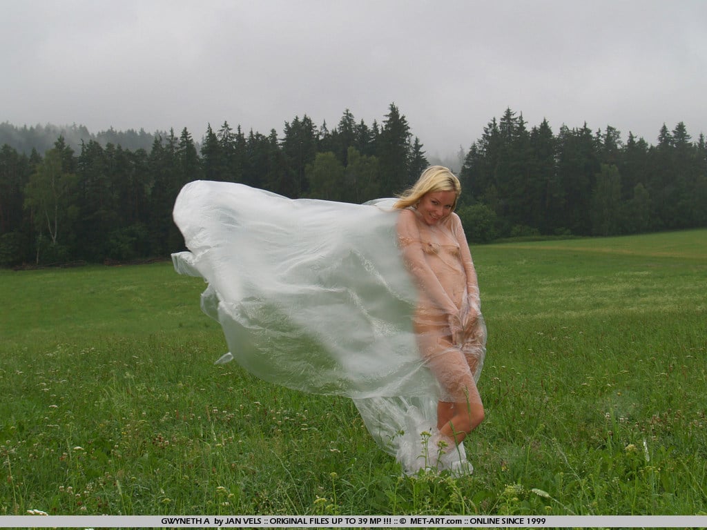 Gwyneth A in Rain photo 3 of 21