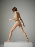 Nude Display: Hannah #15 of 16